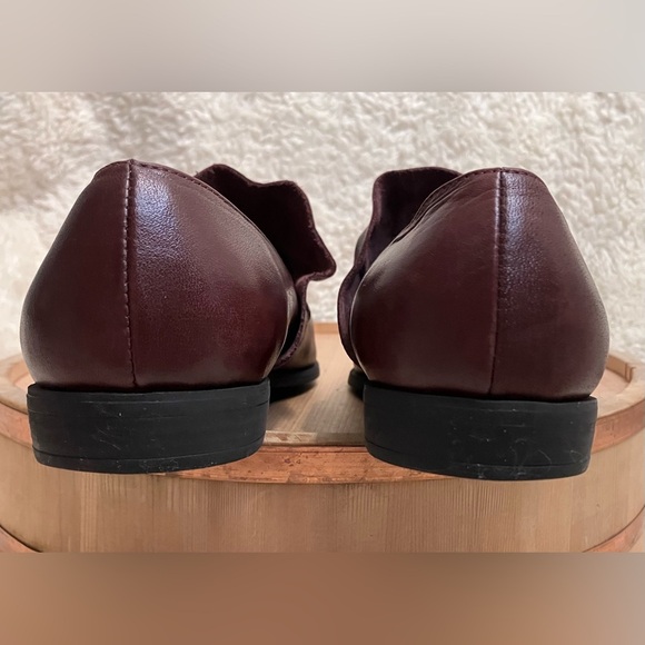 EUC Bueno Leather Burcu Women's Ruffle Flats Shoes Red Burgundy Size 10.5/ EU 41 - Picture 5 of 9